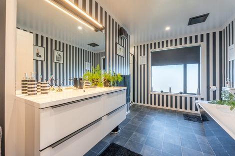 Photo of property in 45 Meadowstone Street, Gleniti, Timaru, 7910