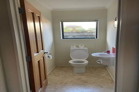 Photo of property in 12 Gandalf Crescent, Paraparaumu, 5032