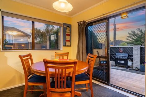 Photo of property in 1/63 Fraser Crescent, Elderslea, Upper Hutt, 5018