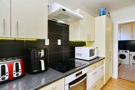 Photo of property in 214 Harewood Road, Bishopdale, Christchurch, 8053