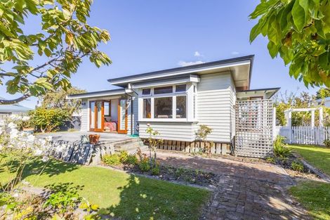 Photo of property in 19 Elbourne Street, Taradale, Napier, 4112