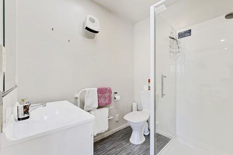 Photo of property in 2a Ferndown Lane, Bromley, Christchurch, 8062