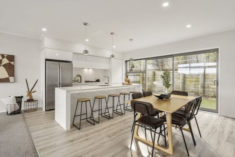 Photo of property in 31 Cresswell Place, Johnsonville, Wellington, 6037