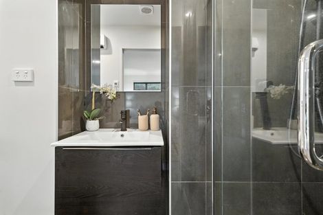 Photo of property in 122 Mccormacks Bay Road, Redcliffs, Christchurch, 8081