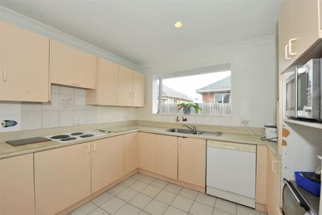 Photo of property in 16 Tika Street, Riccarton, Christchurch, 8041