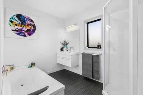 Photo of property in 131 Kennedy Road, Pyes Pa, Tauranga, 3112