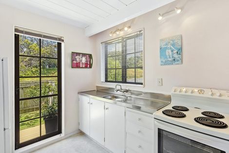 Photo of property in 369 Kapiti Road, Paraparaumu Beach, Paraparaumu, 5032