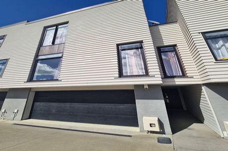 Photo of property in 35 Lemon Tree Lane, Flat Bush, Auckland, 2019