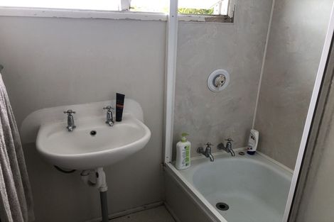 Photo of property in 23 Colwill Road, Massey, Auckland, 0614