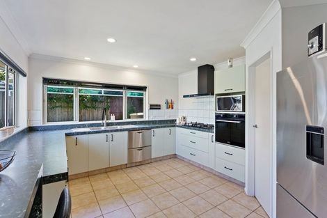 Photo of property in 17 Ashleigh Way, Waikanae Beach, Waikanae, 5036