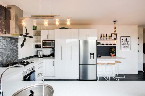 Photo of property in 22a Kauri Street, Taradale, Napier, 4112