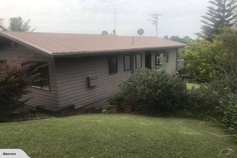 Photo of property in 19 Holt Avenue, Torbay, Auckland, 0630