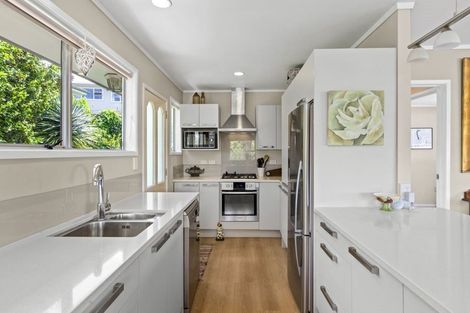 Photo of property in 55 Watea Road, Torbay, Auckland, 0630