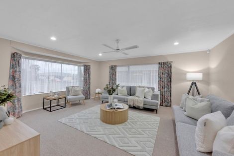 Photo of property in 3 Magellan Rise, Flagstaff, Hamilton, 3210