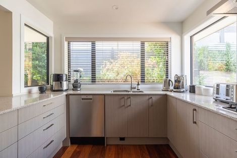 Photo of property in 39b Braithwaite Street, Karori, Wellington, 6012