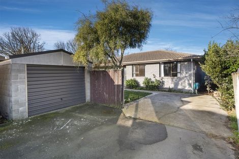 Photo of property in 122 Tilford Street, Woolston, Christchurch, 8062