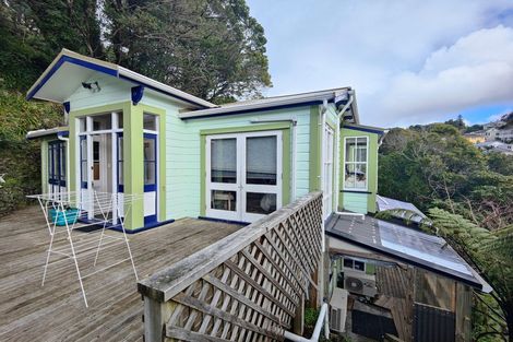 Photo of property in 154 Upland Road, Kelburn, Wellington, 6012