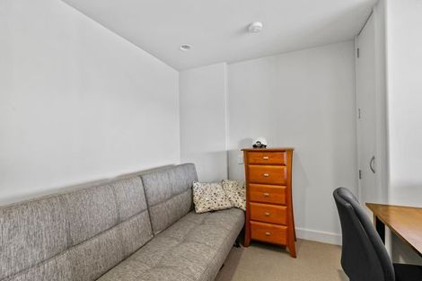 Photo of property in Shelley Bay Terraces, 3/61 Maupuia Road, Maupuia, Wellington, 6022