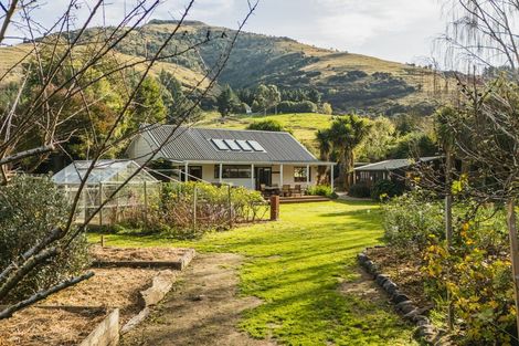 Photo of property in 72 Western Valley Road, Little River, 7591