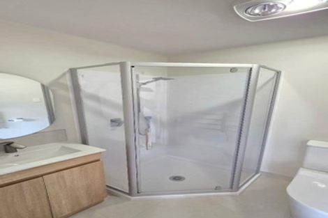 Photo of property in 40 Anne Mclean Drive, Bayview, Auckland, 0629