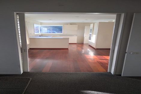 Photo of property in 4 Solway Avenue, Ilam, Christchurch, 8041