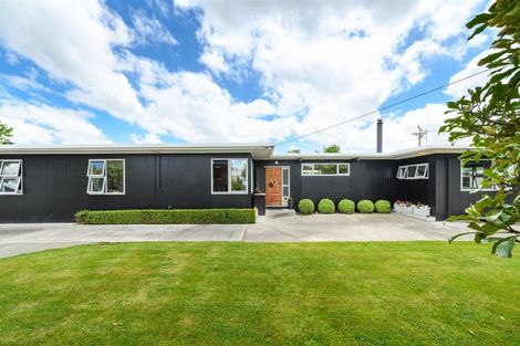 Photo of property in 58 Skerman Street, Marton, 4710