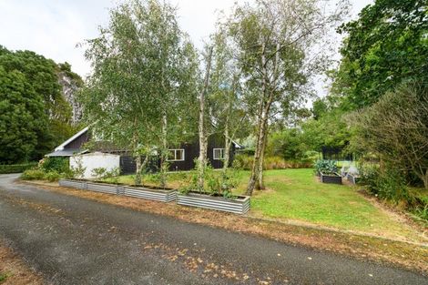 Photo of property in 212 Polson Hill Drive, Aokautere, Palmerston North, 4471
