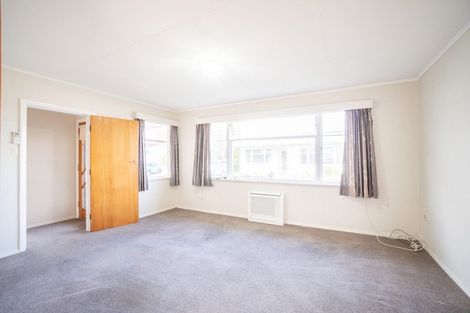 Photo of property in 15 Kiwi Court, Roslyn, Palmerston North, 4414
