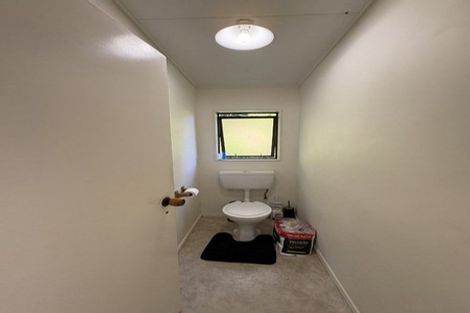 Photo of property in 28 Hookway Grove, Paraparaumu, 5032