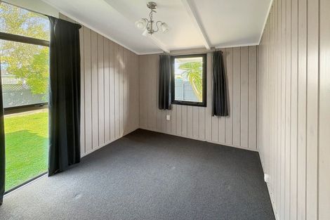 Photo of property in 6 Chadwick Place, Highbury, Palmerston North, 4412