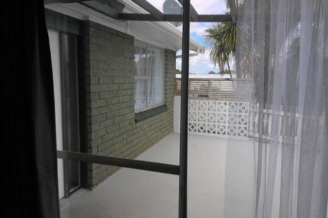 Photo of property in 53 Great South Road, Papakura, 2110