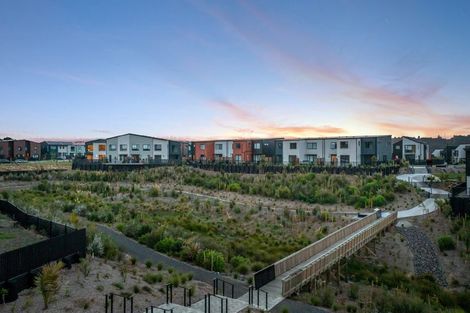 Photo of property in 1/5 Parapara Place, Albany, Auckland, 0632