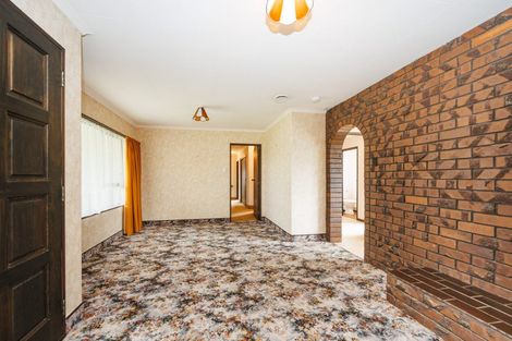 Photo of property in 2 Hillcrest Drive, Kelvin Grove, Palmerston North, 4414