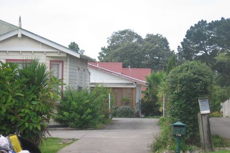 Photo of property in 33 Rata Street, New Lynn, Auckland, 0600