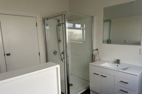Photo of property in 37 Ara Paiwhenua, Tawa, Wellington, 5028