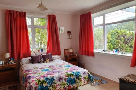 Photo of property in 104 Marsden Road, Greymouth, 7805