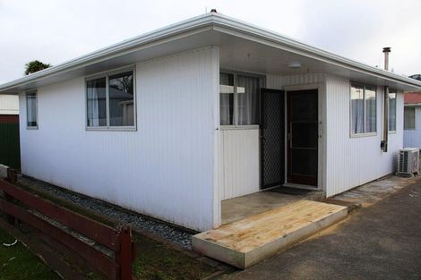 Photo of property in 28 Ward Street, Aramoho, Wanganui, 4500