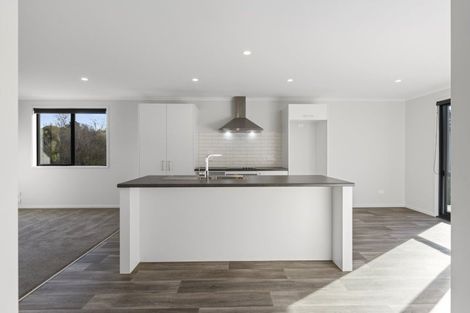 Photo of property in 10 Wrybill Way, Welcome Bay, Tauranga, 3112