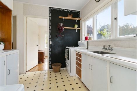 Photo of property in 55 Merani Street, Belmont, Auckland, 0622