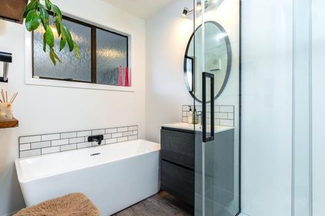 Photo of property in 1058 Queen Charlotte Drive, Linkwater, Picton, 7281