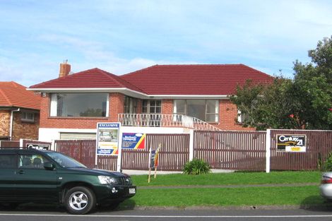 Photo of property in 2/65 Macleans Road, Bucklands Beach, Auckland, 2014