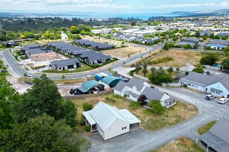 Photo of property in 10/30 Sorrento Drive, Rangatira Park, Taupo, 3330
