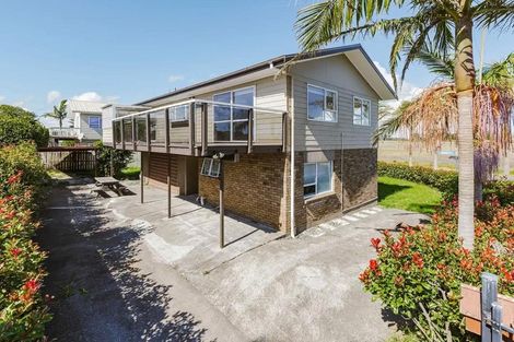Photo of property in 3/3 Clarks Beach Road, Clarks Beach, 2122
