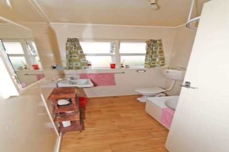 Photo of property in 135 Elizabeth Drive, Tokoroa, 3420