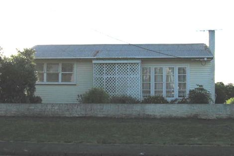 Photo of property in 72 Hepburn Road, Glendene, Auckland, 0602