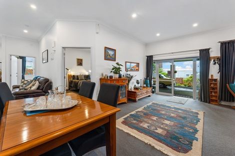 Photo of property in 373 Broadway, Stratford, 4332