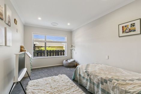 Photo of property in 38 Rajkot Terrace, Broadmeadows, Wellington, 6035