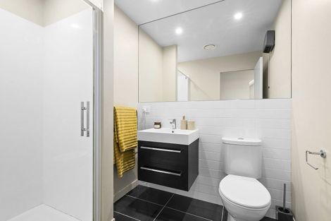 Photo of property in 9/2 Stone Street, Miramar, Wellington, 6022