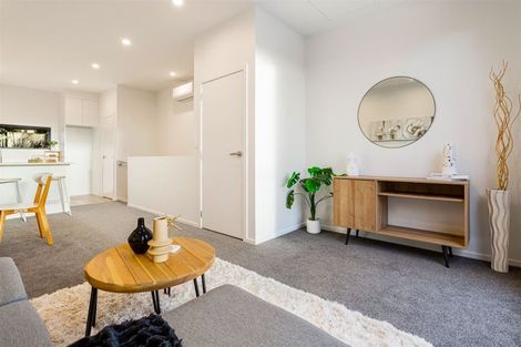 Photo of property in 1 Meg Lane, Glen Eden, Auckland, 0602