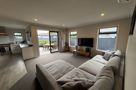 Photo of property in 23a Howard Road, Taradale, Napier, 4112